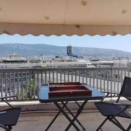 אתונה Penthouse Spacious W Super Wifi & Terrace, 2 Min From Metro מראה חיצוני תמונה