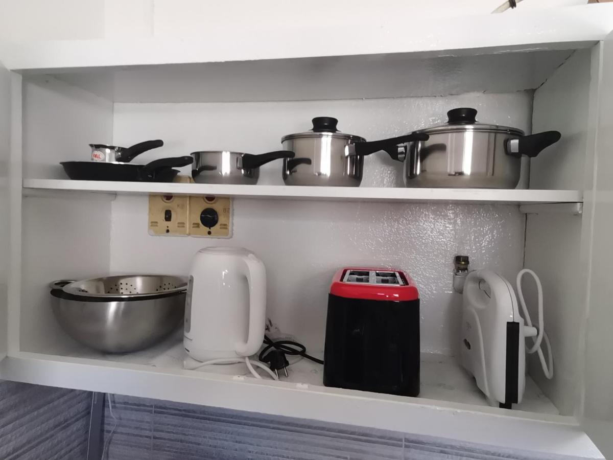 אתונה Penthouse Spacious W Super Wifi & Terrace, 2 Min From Metro מראה חיצוני תמונה