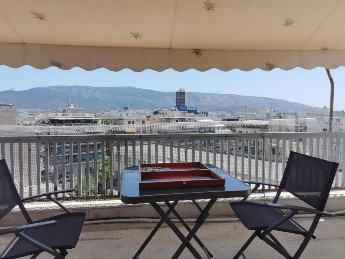 אתונה Penthouse Spacious W Super Wifi & Terrace, 2 Min From Metro מראה חיצוני תמונה